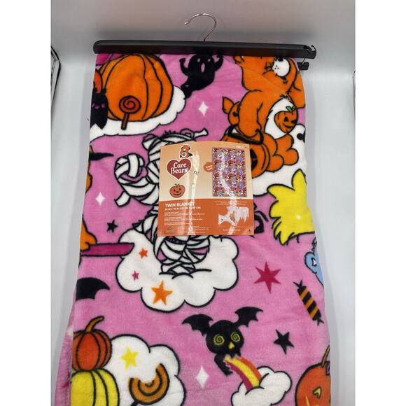 Care Bears HALLOWEEN 60”x90" Pink Super Soft Twin Blanket Mummies Pumpkins - Picture 5 of 7